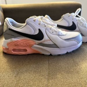 Nike air max 8.5 salmon colored with white and grey